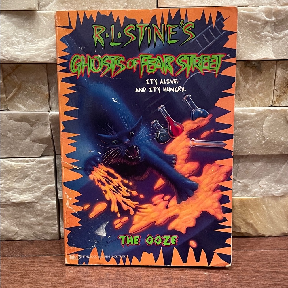 R.L. Stine's Ghosts of Fear Street The Ooze Book